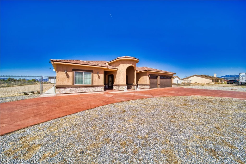 2890 Oakleaf, Pahrump, NV 89048
