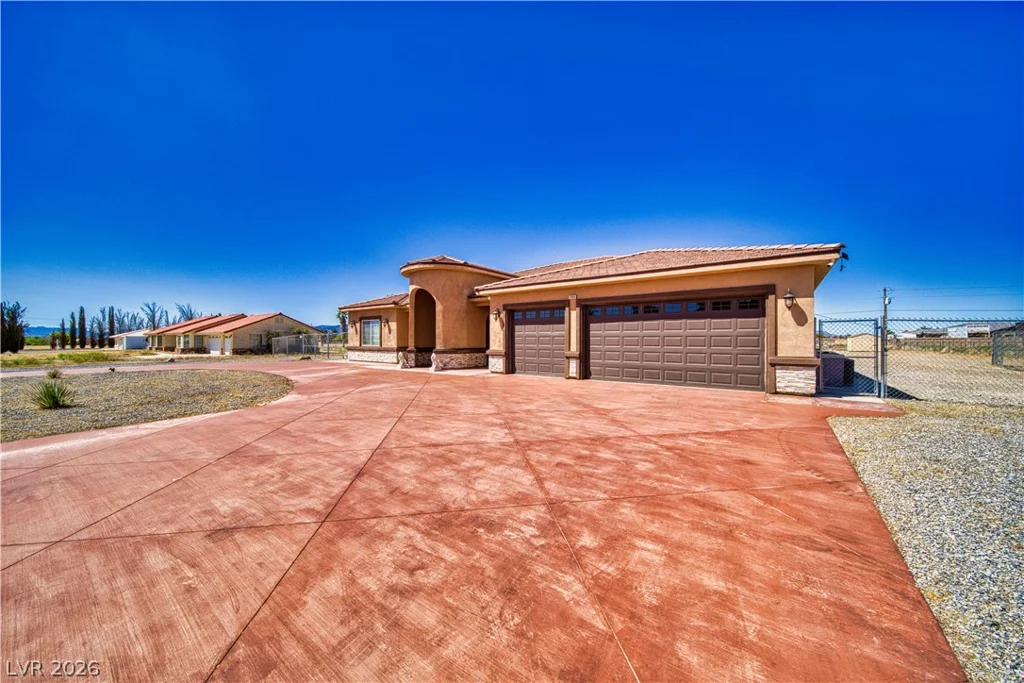 2890 Oakleaf, Pahrump, NV 89048