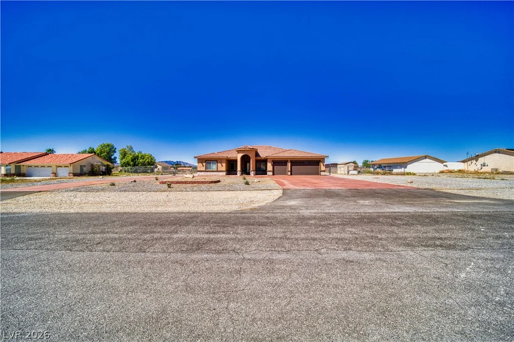 2890 Oakleaf, Pahrump, NV 89048