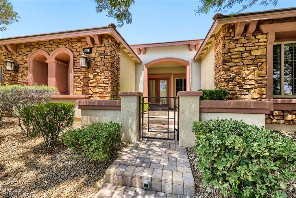 9752 Serene Star, Las Vegas, NV 89149