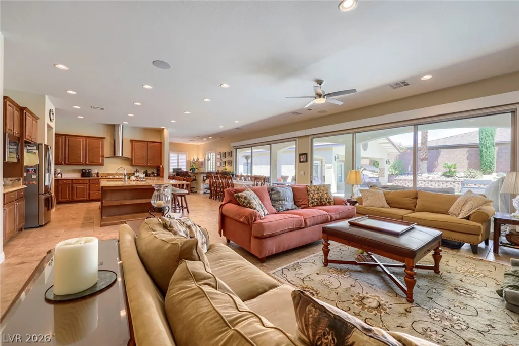 9752 Serene Star, Las Vegas, NV 89149