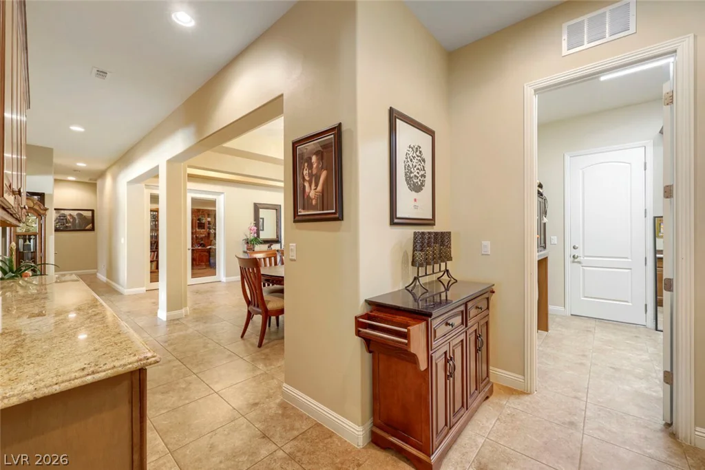 9752 Serene Star, Las Vegas, NV 89149