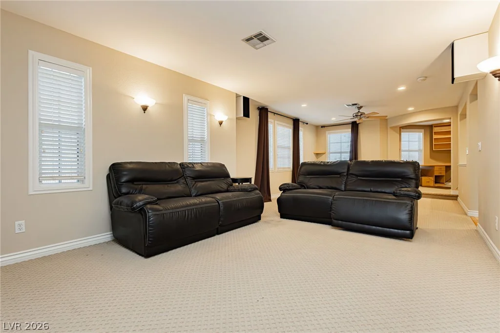 7427 Tomahawk Bend, Las Vegas, NV 89113