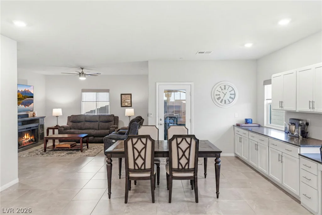 12755 Silver Satin, Henderson, NV 89044