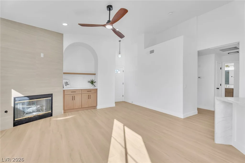 5225 Reno, Las Vegas, NV 89118