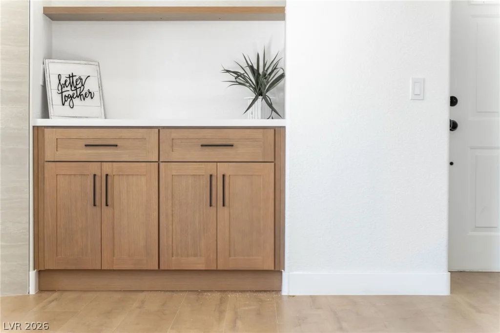 5225 Reno, Las Vegas, NV 89118