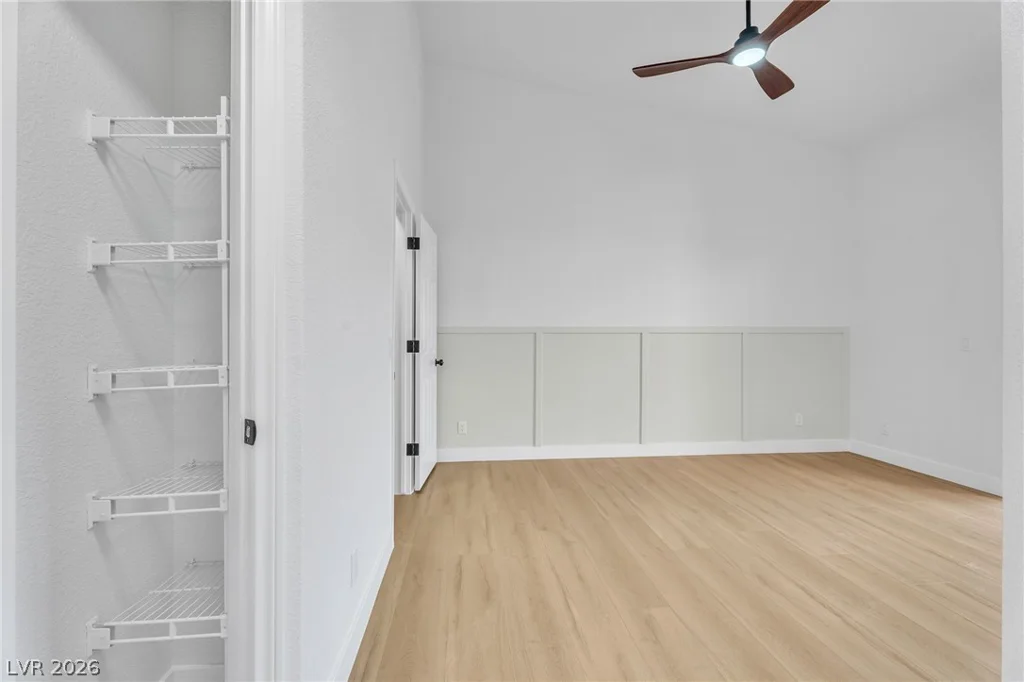 5225 Reno, Las Vegas, NV 89118