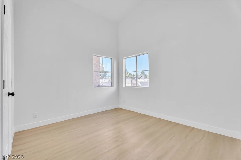 5225 Reno, Las Vegas, NV 89118