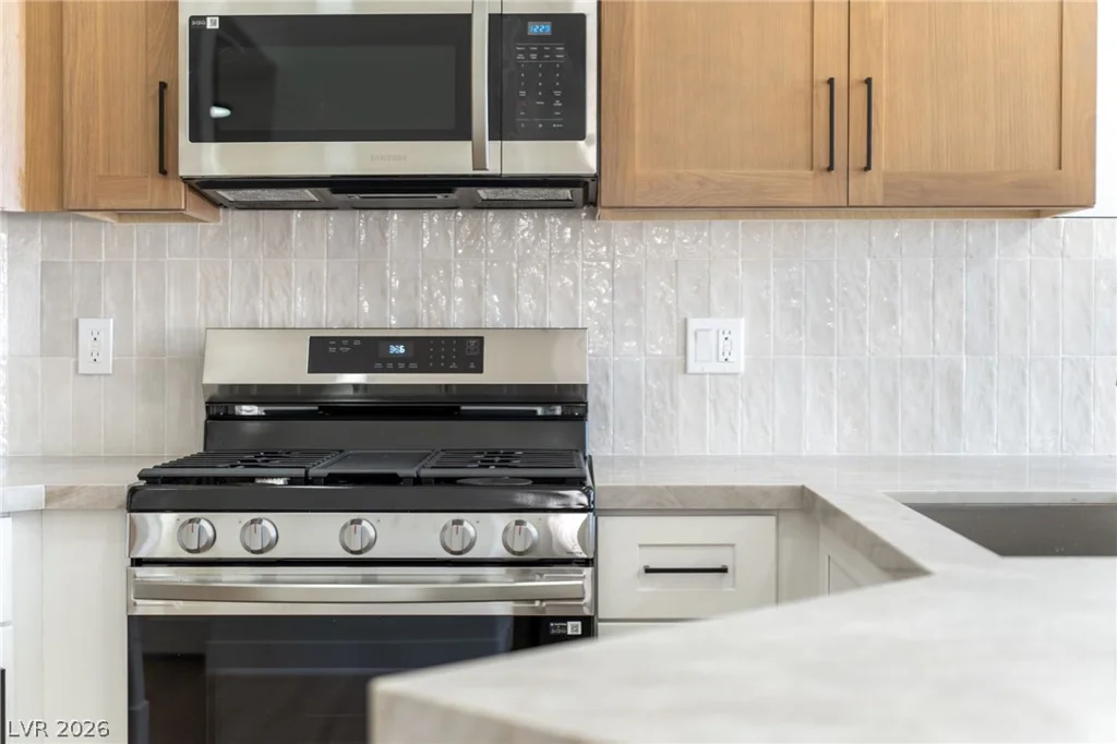 5225 Reno, Las Vegas, NV 89118