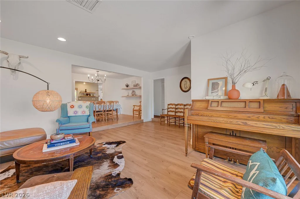 3507 La Paloma, Las Vegas, NV 89121
