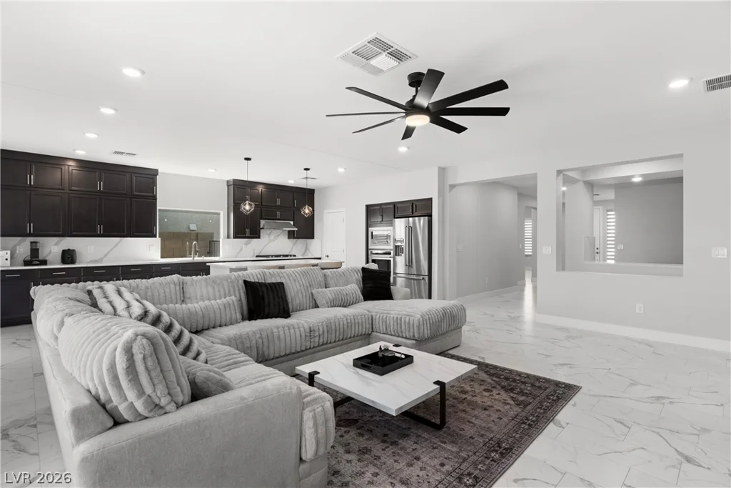 7142 Bold Rock, Las Vegas, NV 89113