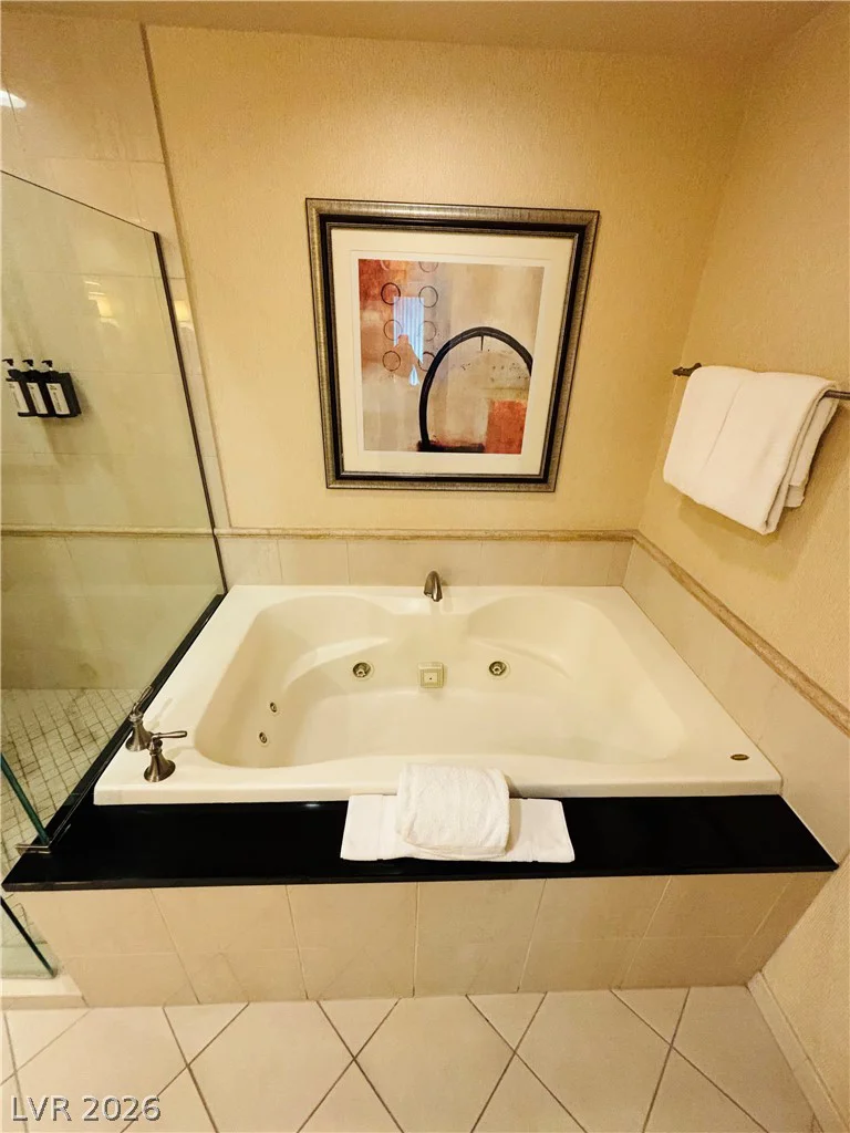 125 Harmon, Las Vegas, NV 89109