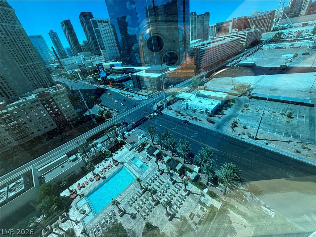 125 Harmon, Las Vegas, NV 89109