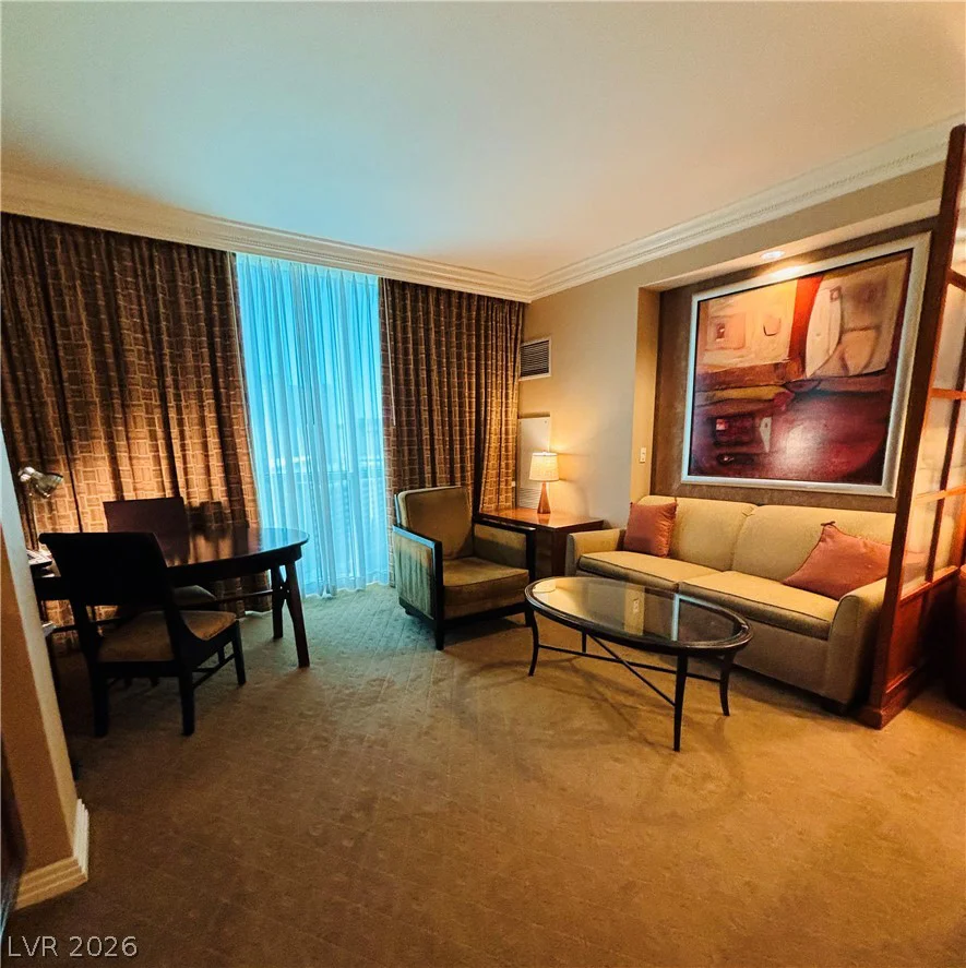 125 Harmon, Las Vegas, NV 89109