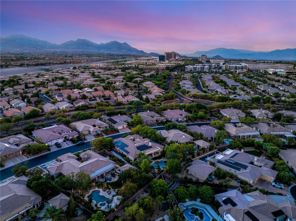10925 Iris Canyon, Las Vegas, NV 89135
