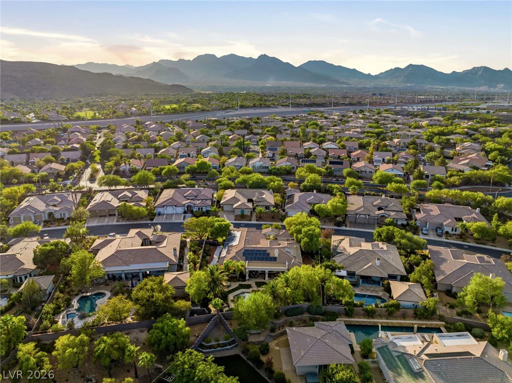 10925 Iris Canyon, Las Vegas, NV 89135