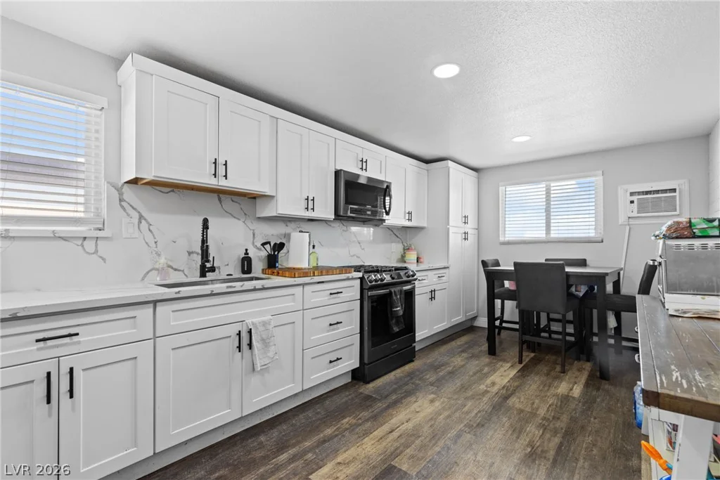 1608 Evans, North Las Vegas, NV 89030