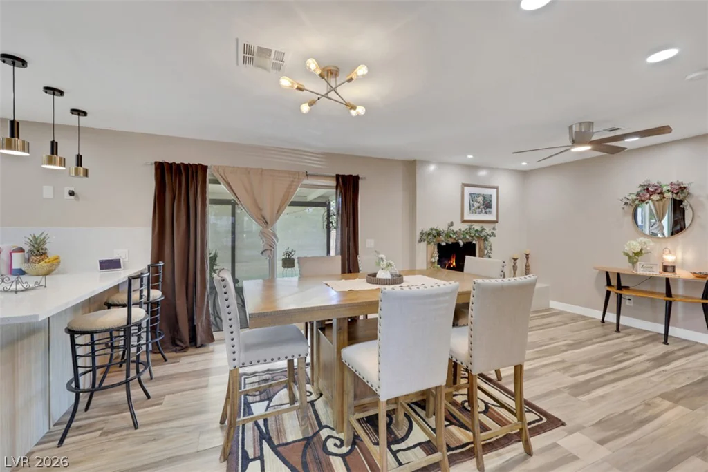 2715 Hacienda, Las Vegas, NV 89120