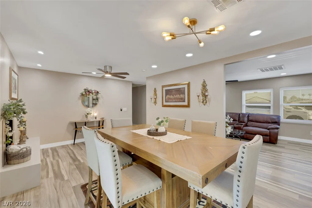 2715 Hacienda, Las Vegas, NV 89120