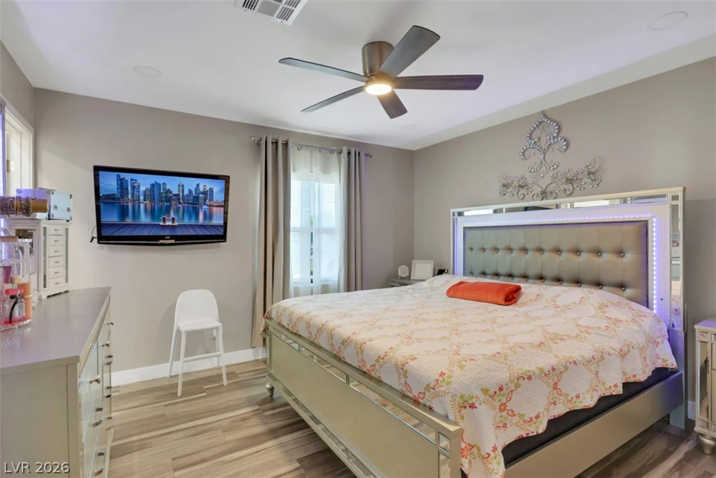 2715 Hacienda, Las Vegas, NV 89120