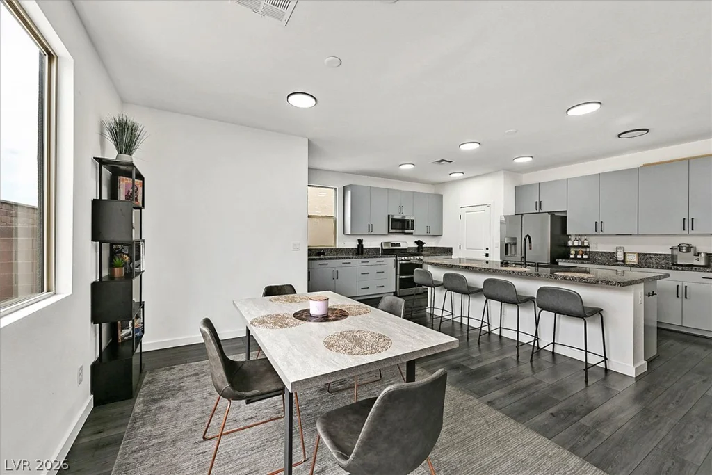728 Emerson Creek, North Las Vegas, NV 89084