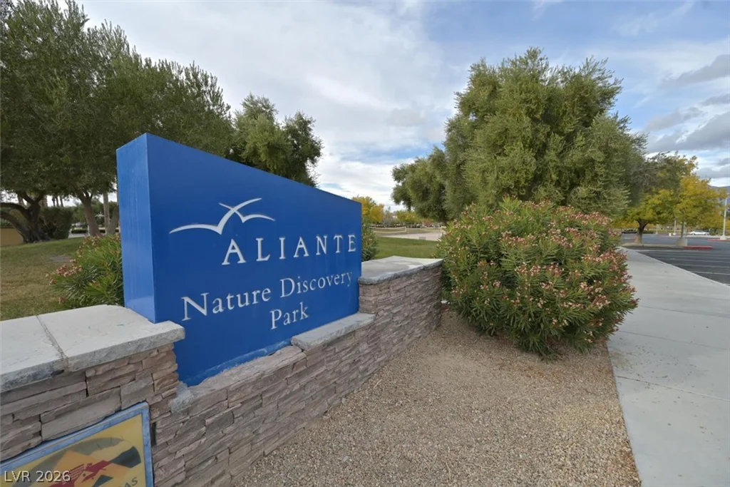 728 Emerson Creek, North Las Vegas, NV 89084