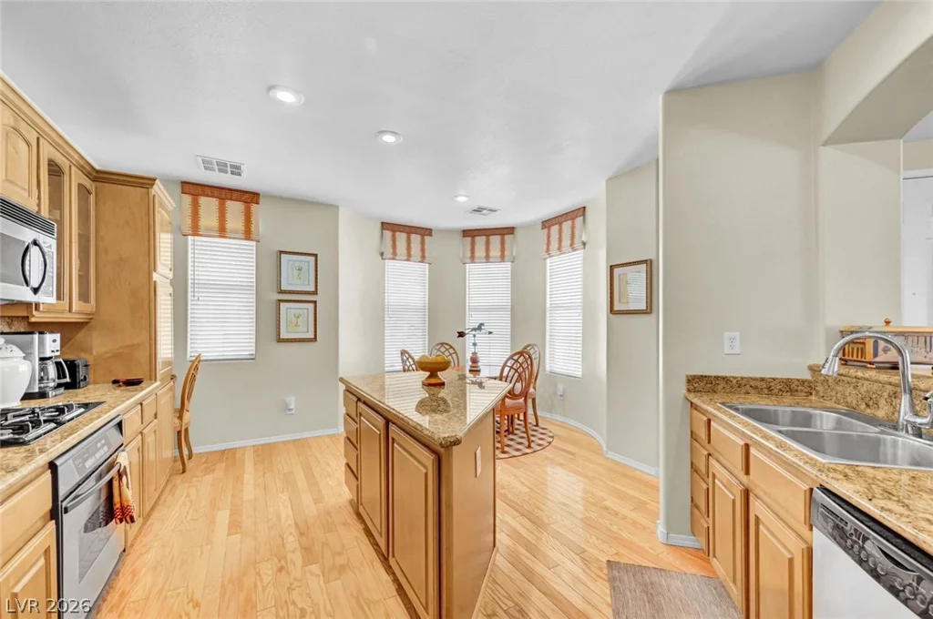 2460 Summer Home, Las Vegas, NV 89135
