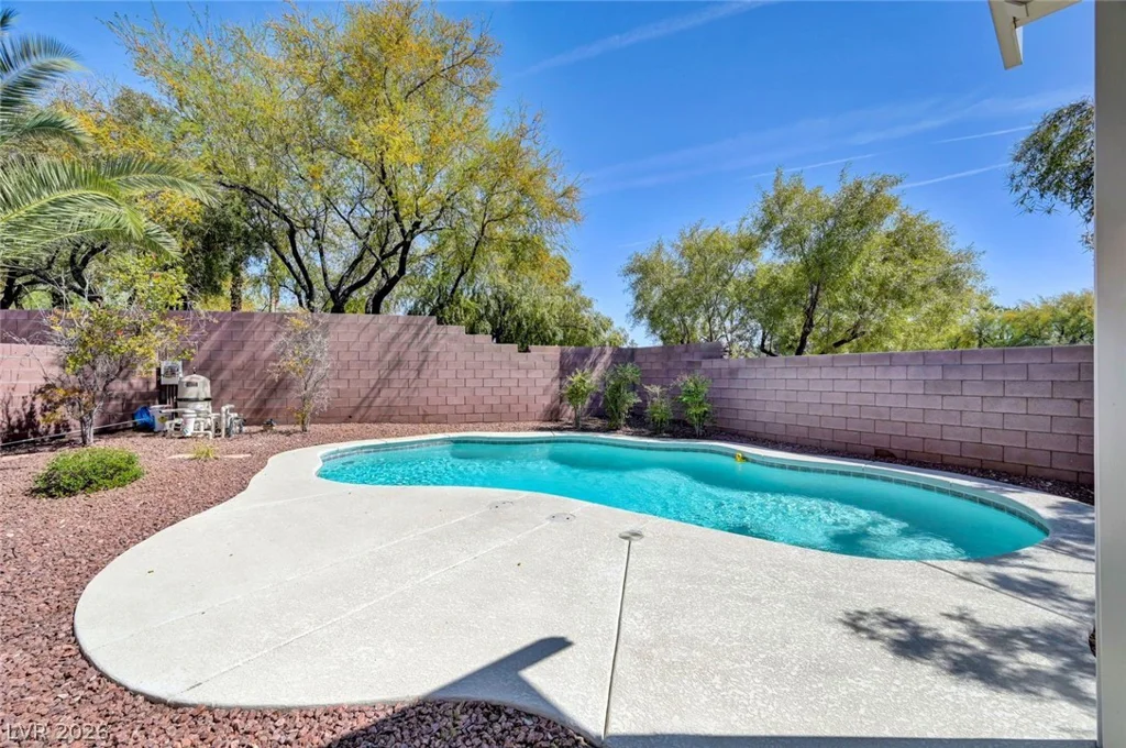 2460 Summer Home, Las Vegas, NV 89135