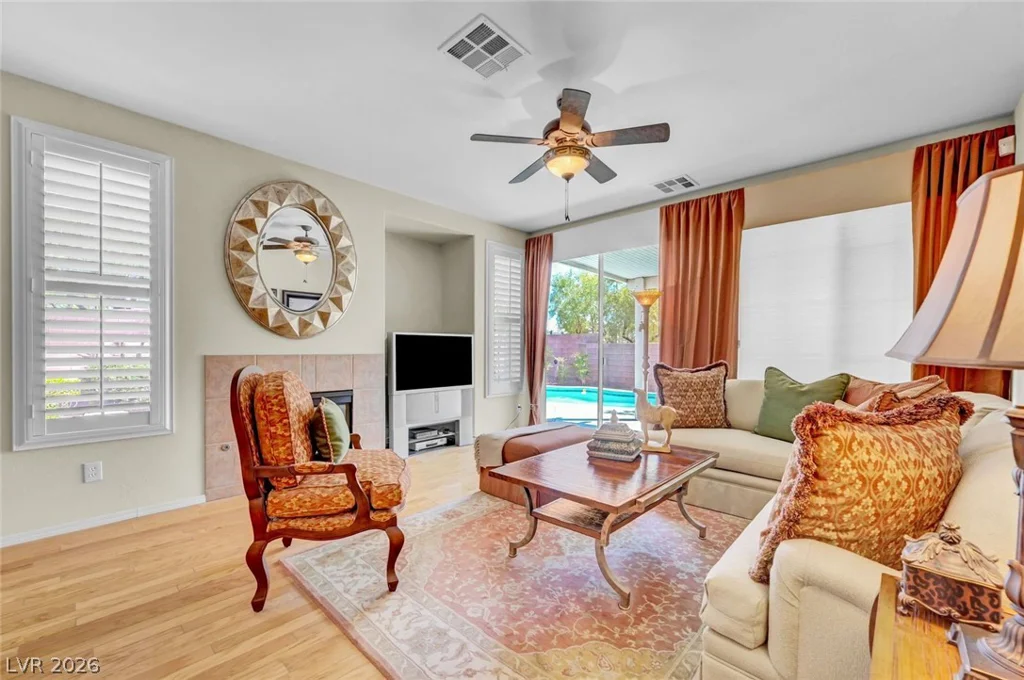 2460 Summer Home, Las Vegas, NV 89135