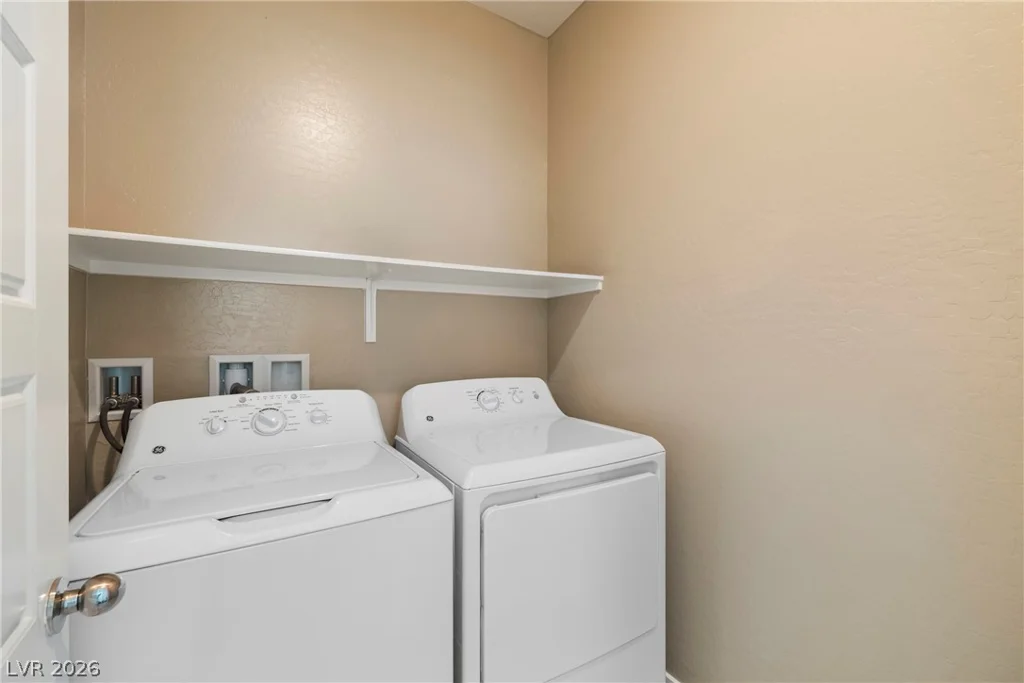 9996 Iron Creek, Las Vegas, NV 89178