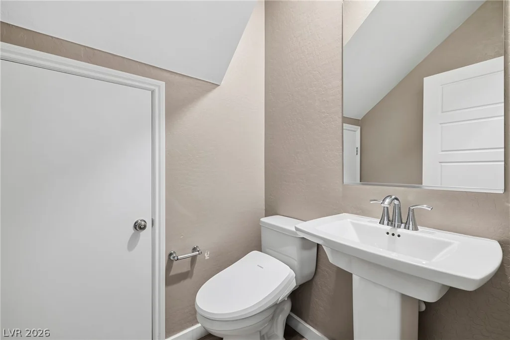 9996 Iron Creek, Las Vegas, NV 89178