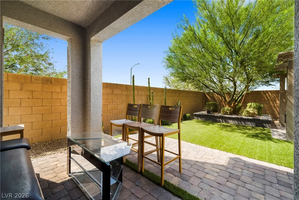 9996 Iron Creek, Las Vegas, NV 89178