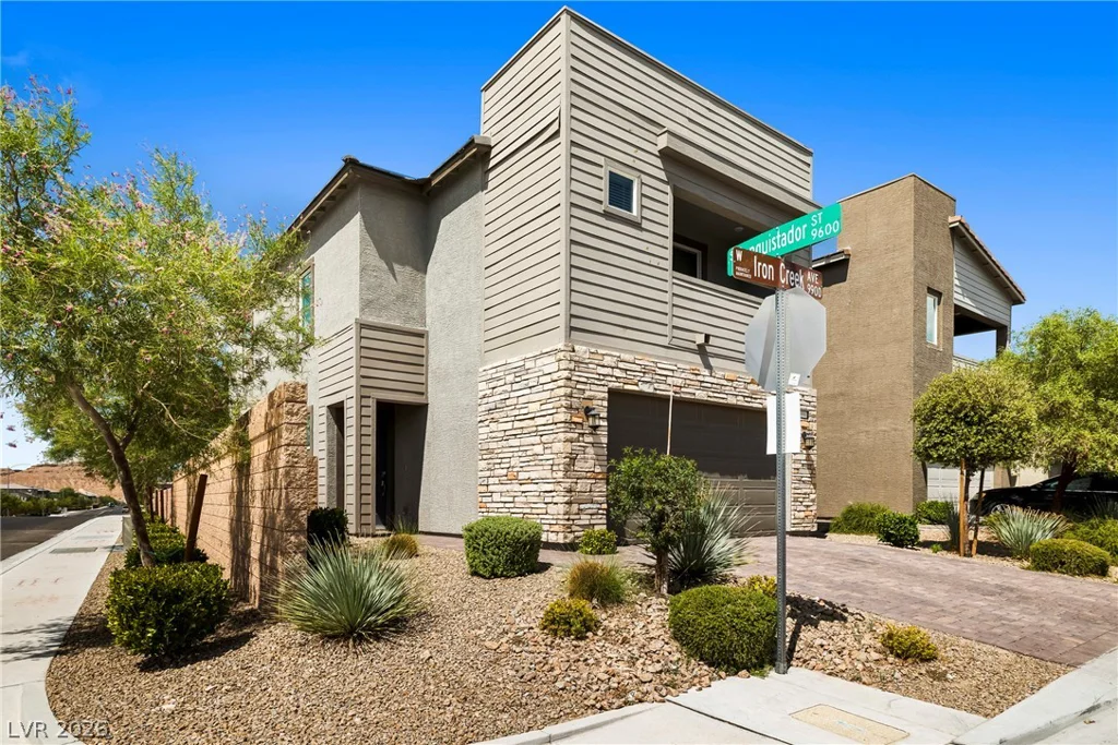 9996 Iron Creek, Las Vegas, NV 89178