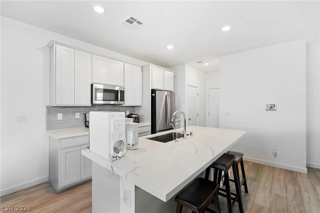 9996 Iron Creek, Las Vegas, NV 89178