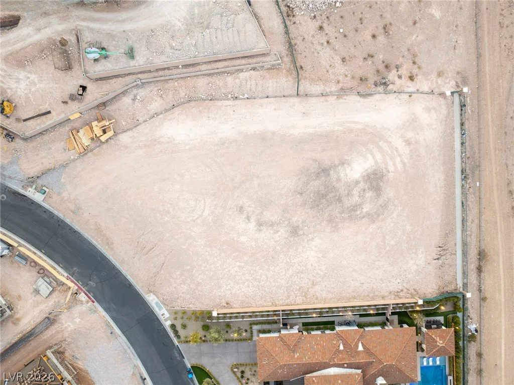 27 Olympia Canyon, Las Vegas, NV 89141