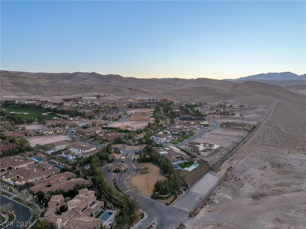 27 Olympia Canyon, Las Vegas, NV 89141