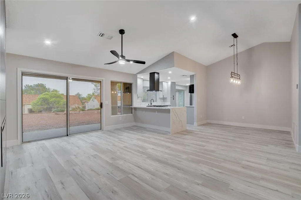 3104 Hayden, Las Vegas, NV 89134