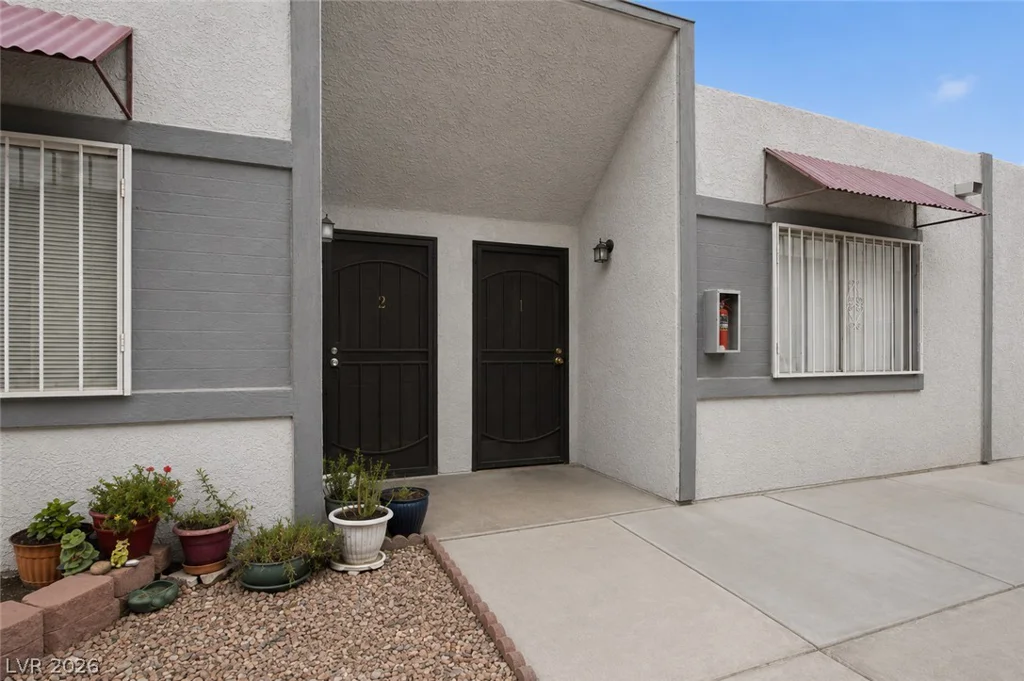 6148 Camino De Rosa, Las Vegas, NV 89108