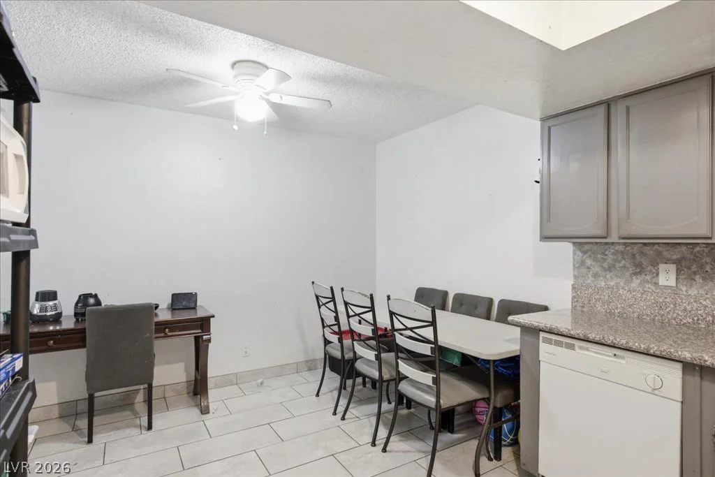 6148 Camino De Rosa, Las Vegas, NV 89108