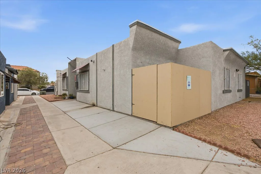 6148 Camino De Rosa, Las Vegas, NV 89108