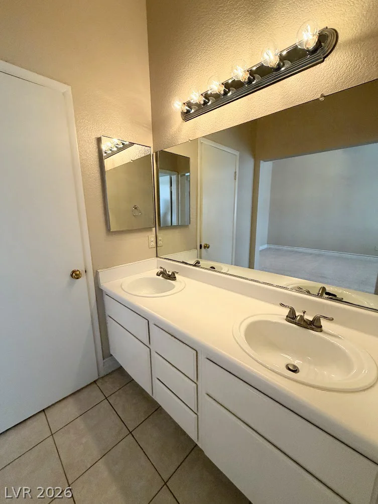 6956 Jasmine Creek, Las Vegas, NV 89119
