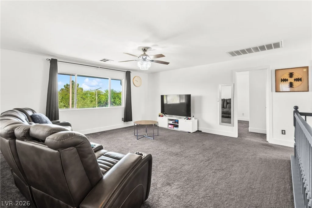 3058 Archdale, Las Vegas, NV 89135