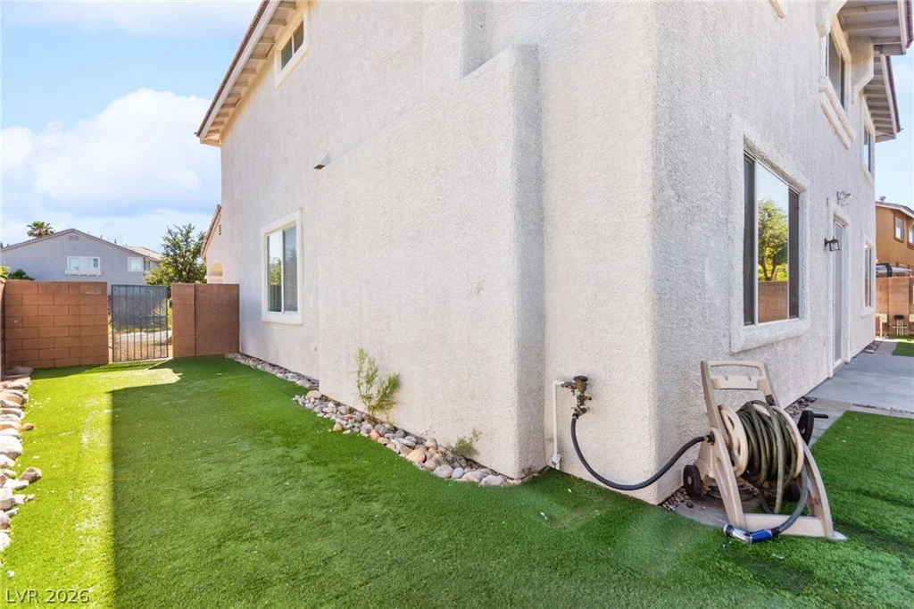 3058 Archdale, Las Vegas, NV 89135