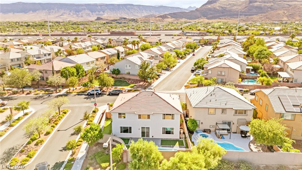 3058 Archdale, Las Vegas, NV 89135