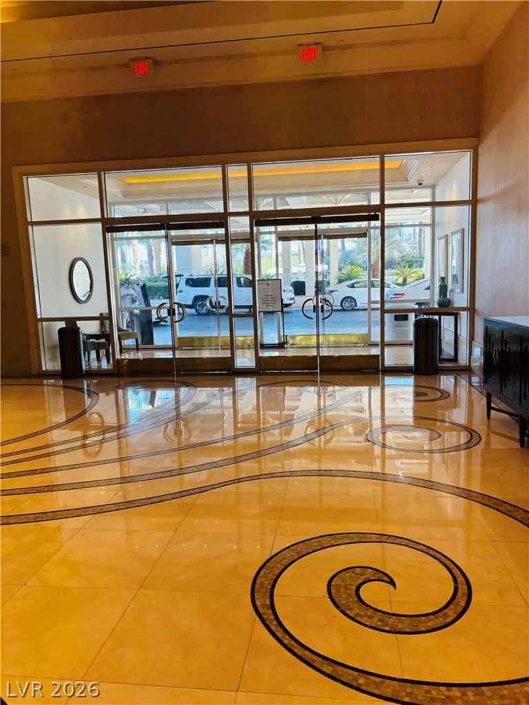 125 Harmon, Las Vegas, NV 89109