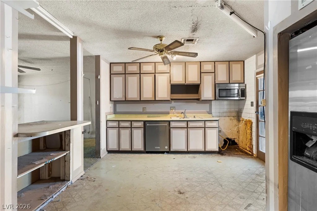 1832 Bearden, Henderson, NV 89011
