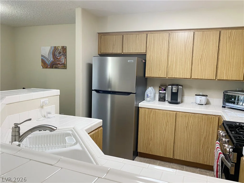 7912 Foxwood, Las Vegas, NV 89145