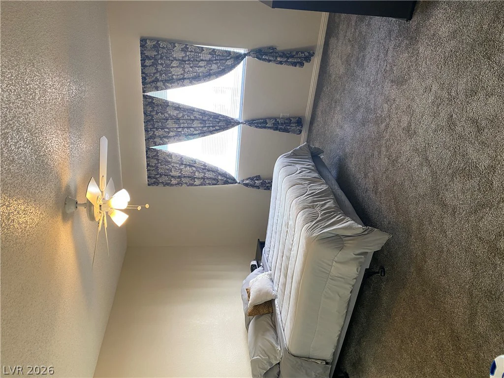 7912 Foxwood, Las Vegas, NV 89145