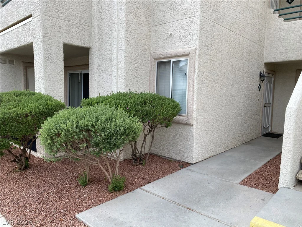 7912 Foxwood, Las Vegas, NV 89145