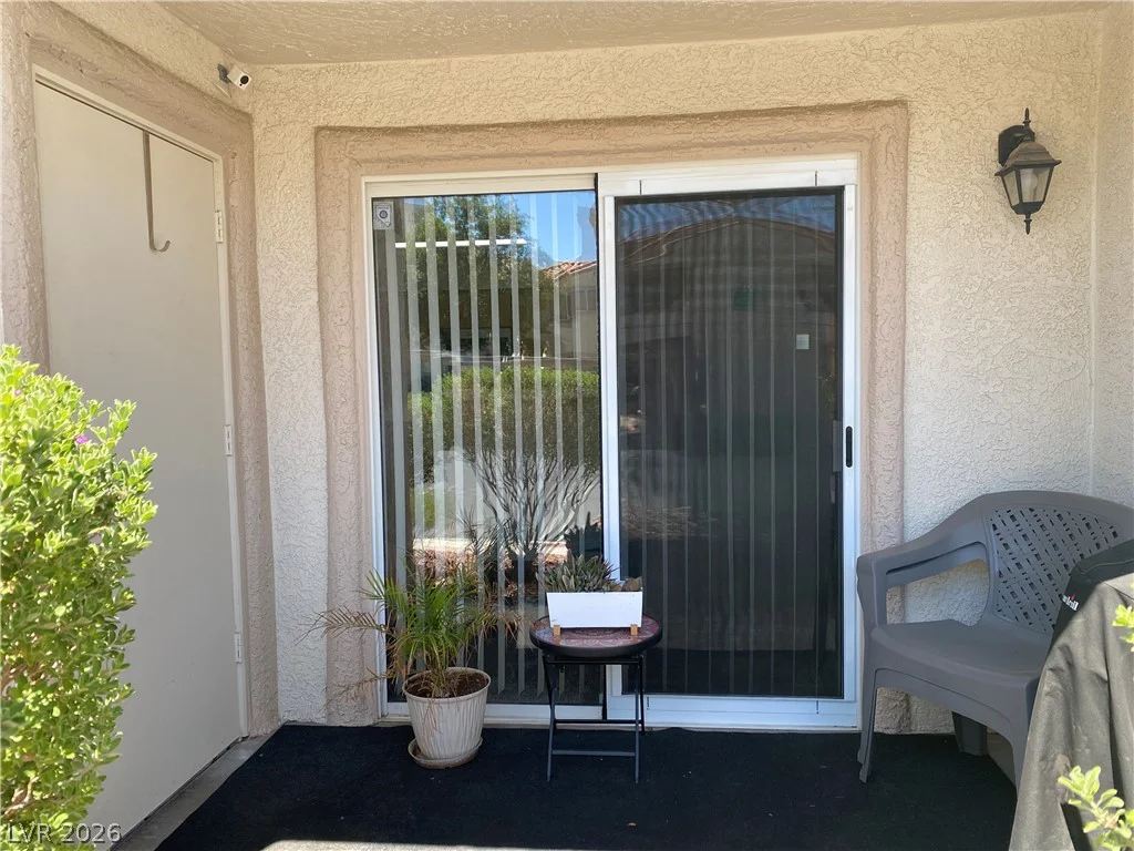 7912 Foxwood, Las Vegas, NV 89145